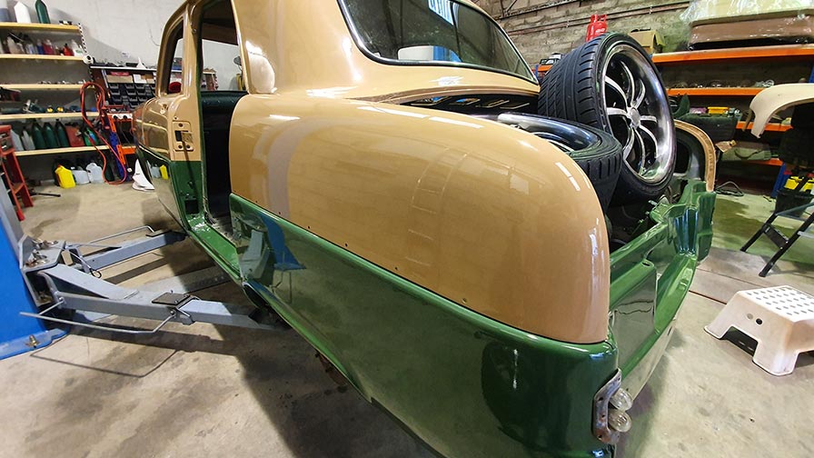 Rear Ford Zephyr Two Tone Respray